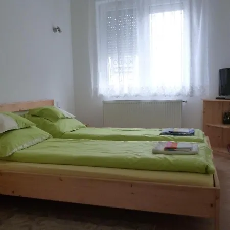 Keresztmama Háza Appartamento Hajdúszoboszló