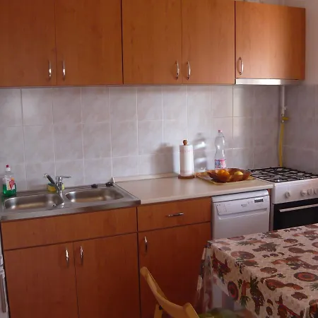 Apartment Keresztmama Haza