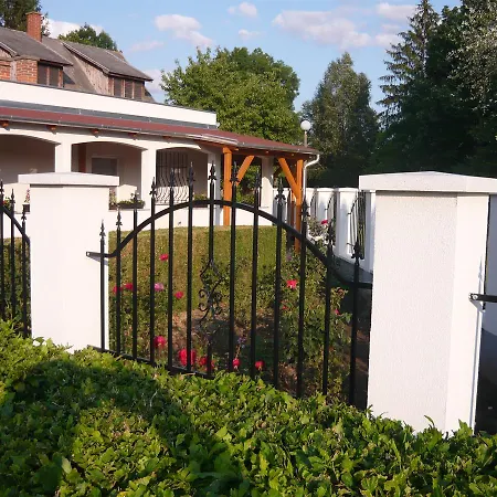 Keresztmama Haza Apartament *